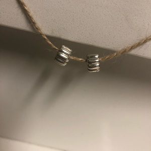 Pandora Clips pair